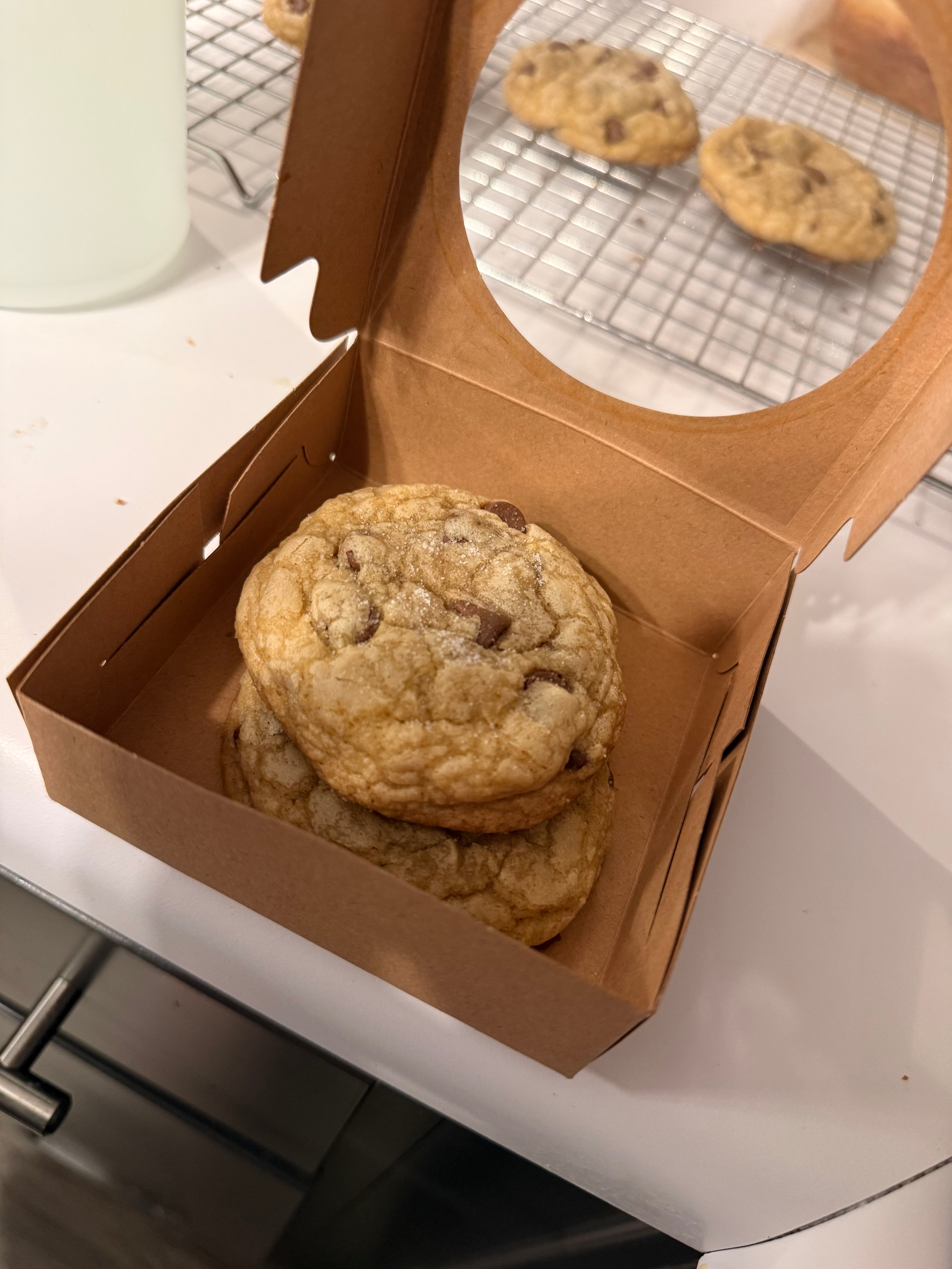 12 Classic Chocolate Chip Cookies
