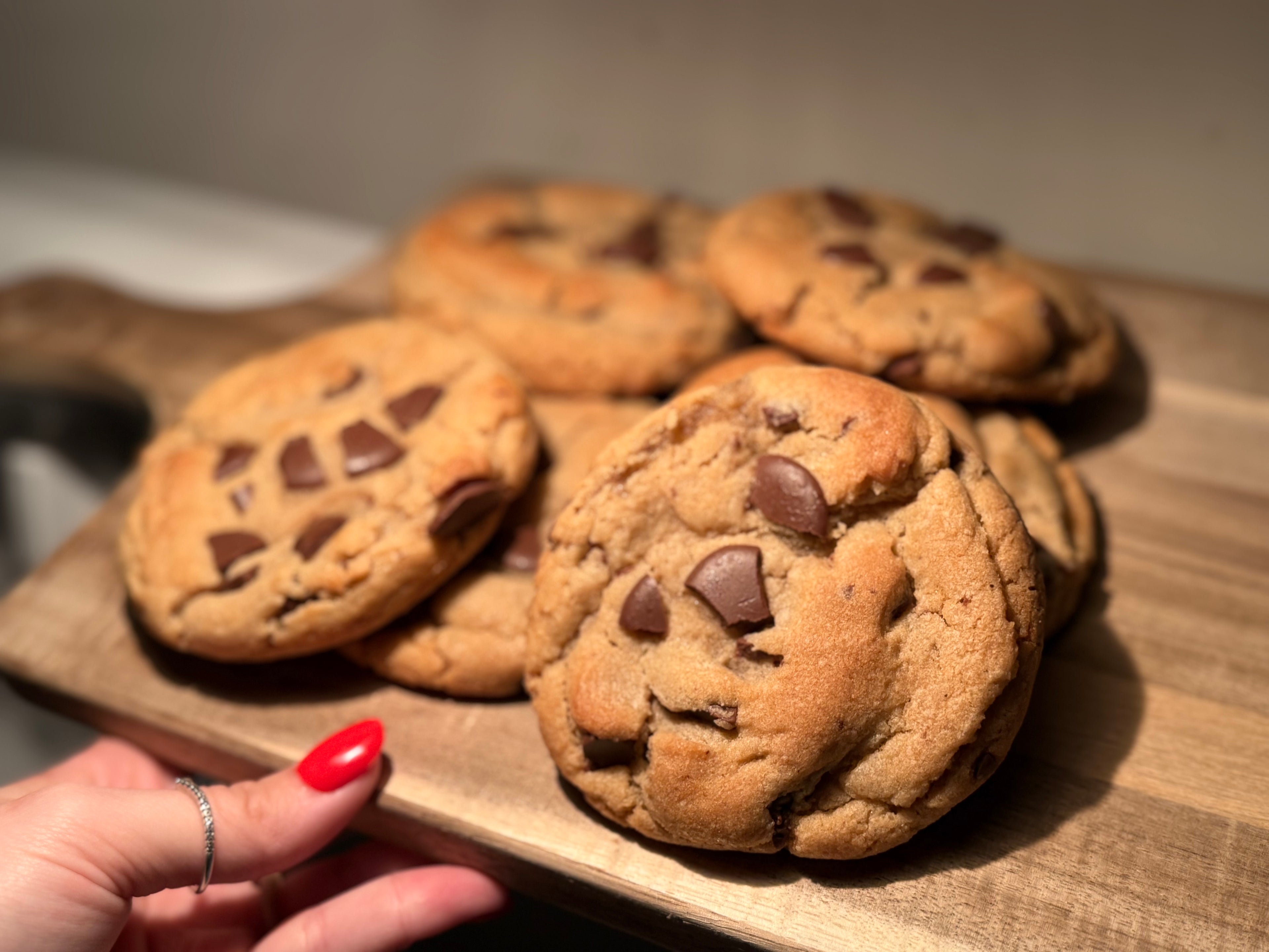 12 Classic Chocolate Chip Cookies
